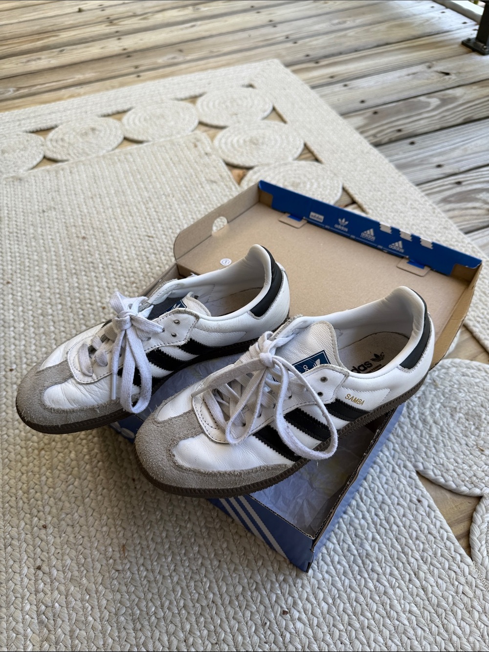 adidas Samba Women’s White, Black and suede leather Retro Sneakers- size 6 Women